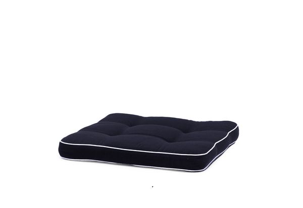 Hovedbilde Lakkøy setepute 50x50 cm - design Panamablå/hvit